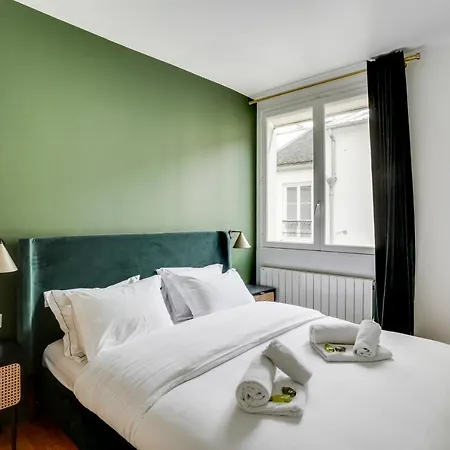 Daire Design Pour 6 Personnes By Weekome Paris