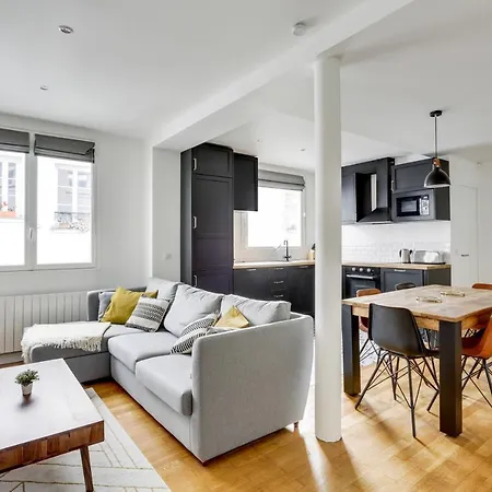 Design Pour 6 Personnes By Weekome Daire